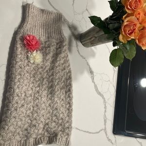 Top Paw sweater with flowers